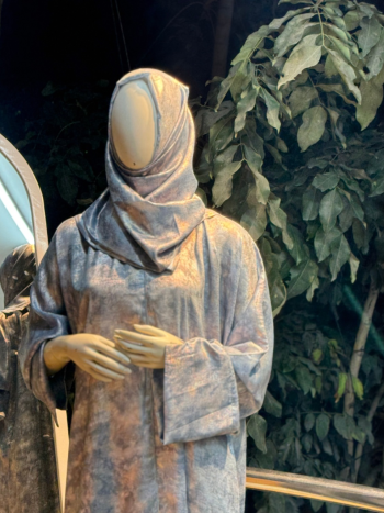 Shimper  priented abaya - Image 3